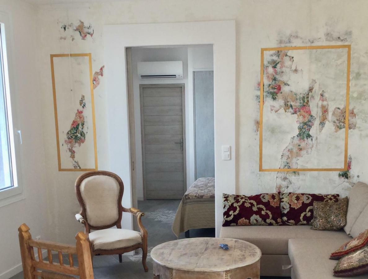 Cabanon Marseillais 45 m2 sur l'eau à Malmousque Apartamento Marselha Exterior foto