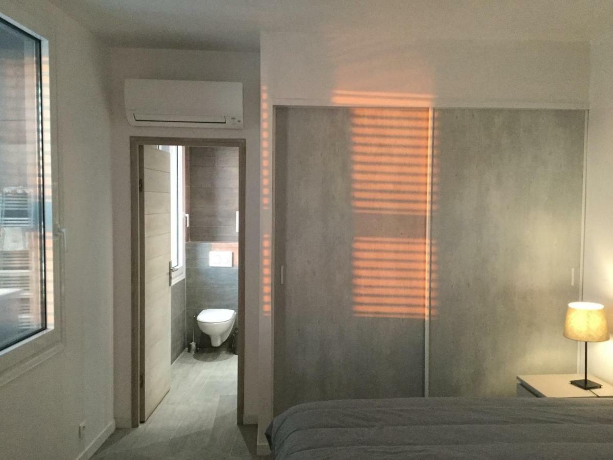 Cabanon Marseillais 45 m2 sur l'eau à Malmousque Apartamento Marselha Exterior foto