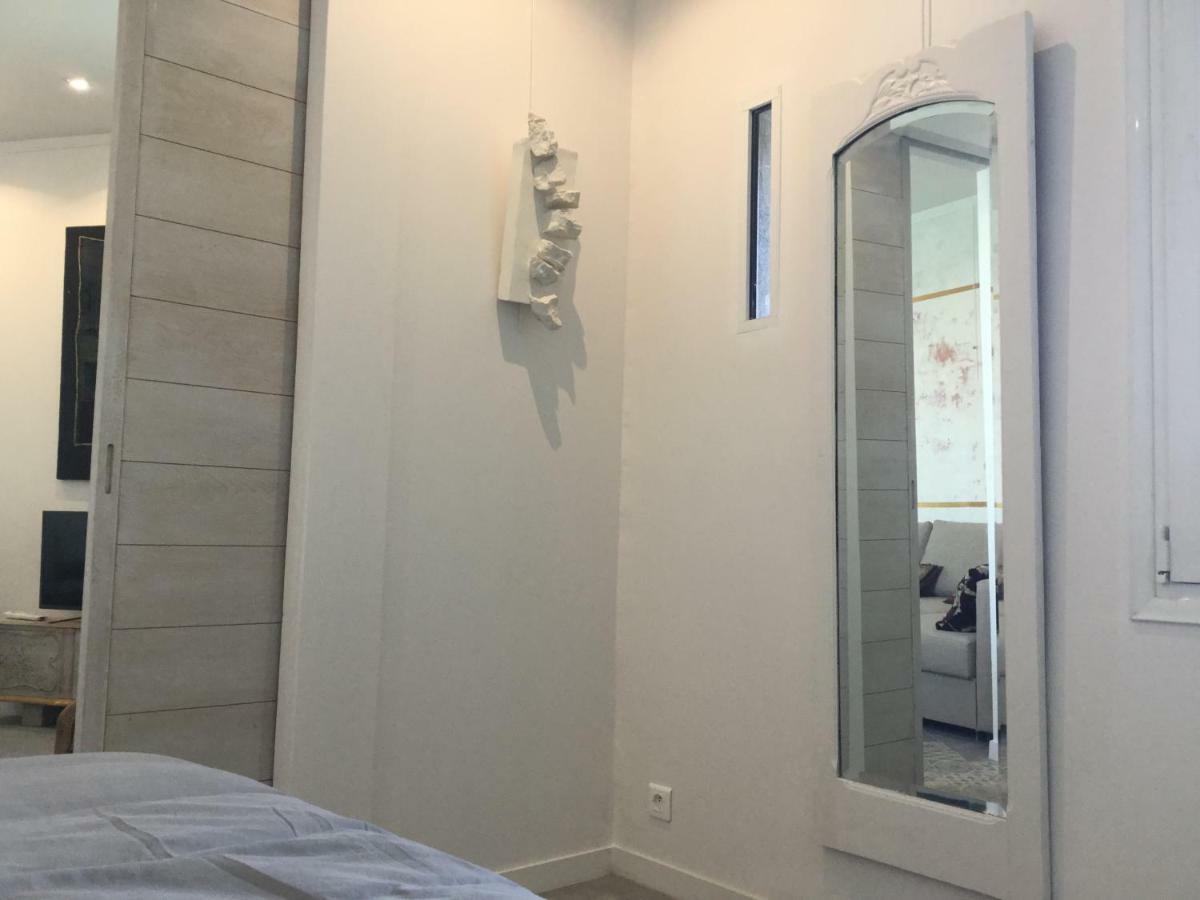 Cabanon Marseillais 45 m2 sur l'eau à Malmousque Apartamento Marselha Exterior foto